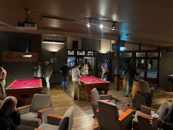 Best Sports Bars in Bangalow - Bangalow Hotel