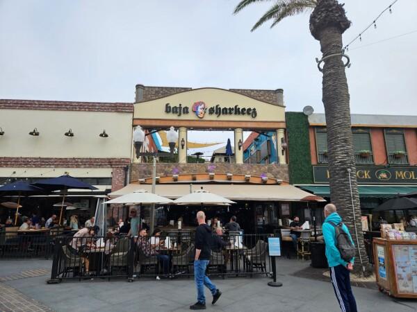 Best Sports Bars in Hermosa Beach - Baja Sharkeez @ Hermosa Beach