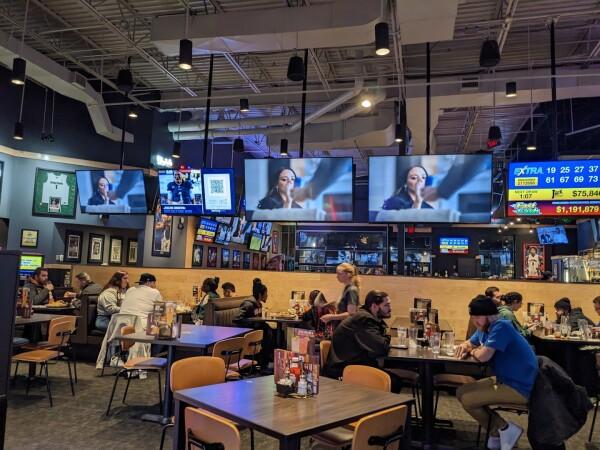 Best Sports Bars in Clinton Township - Buffalo Wild Wings @ Clinton Township, Mi