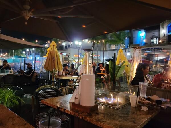 Best Sports Bars in Huntington Beach - Baja Sharkeez @ Huntington Beach