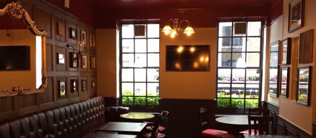 Best Sports Bars in London - Goat Tavern