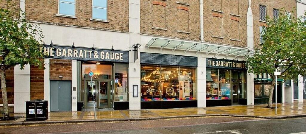 Best Sports Bars in Wimbledon - The Garratt And Gauge Wimbledon