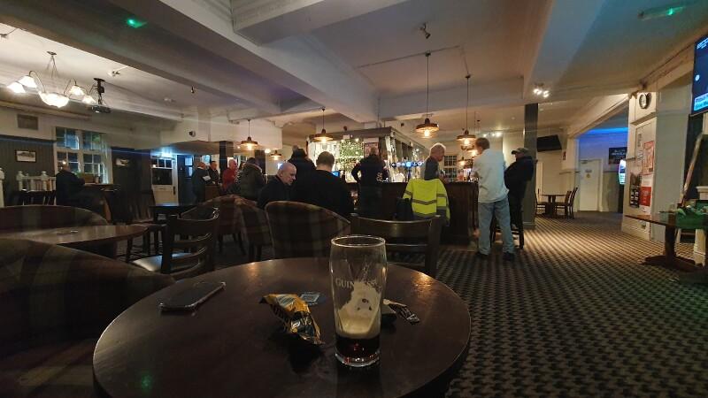 Best Sports Bars in Grays - Oak