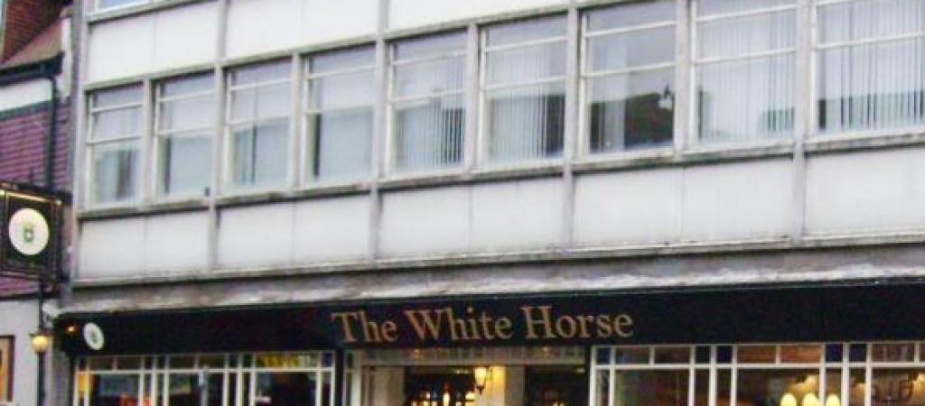 Best Sports Bars in Beckenham - White Horse