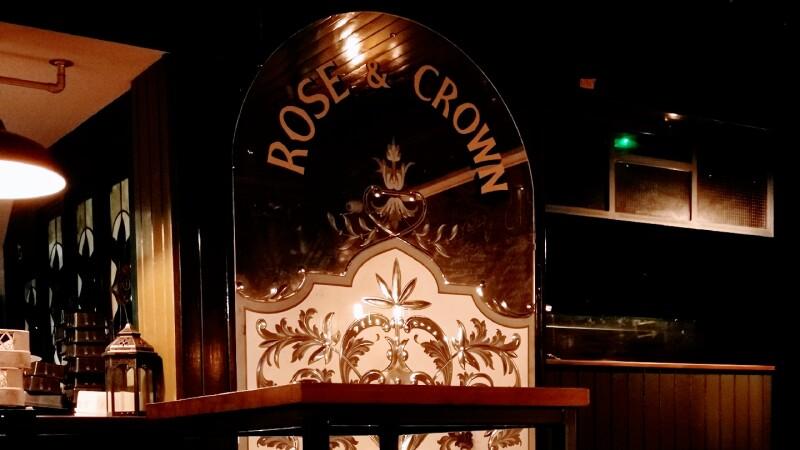 Best Sports Bars in London - Rose & Crown