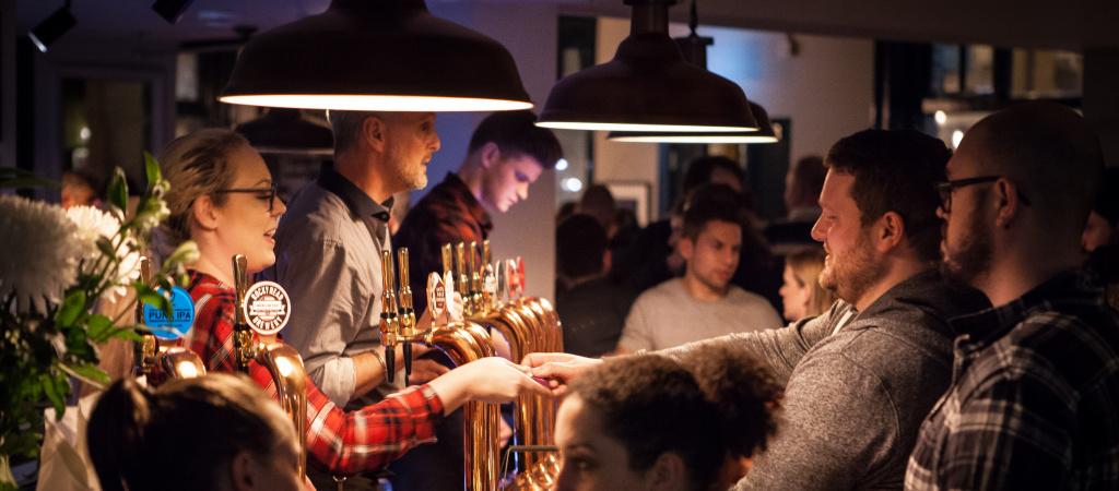 Best Sports Bars in London - Rose & Crown