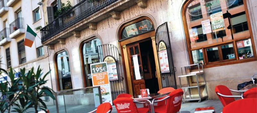 Best Sports Bars in Barcelona - Flaherty's Irish Pub