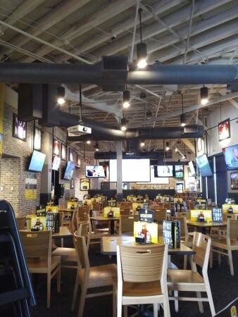 Best Sports Bars in Petaluma - Buffalo Wild Wings @ Petaluma, Ca