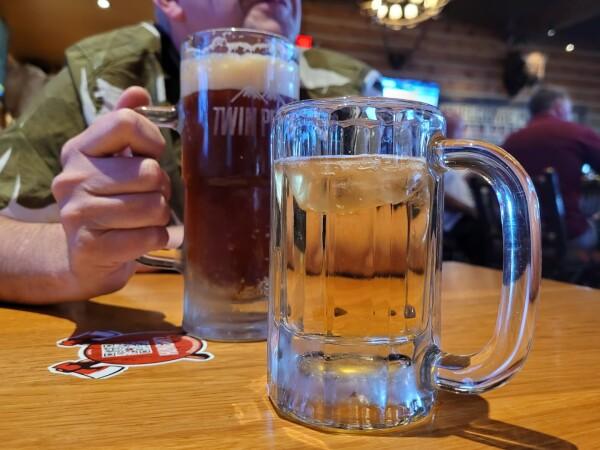 Best Sports Bars in Las Vegas - Twin Peaks Restaurant @ Henderson