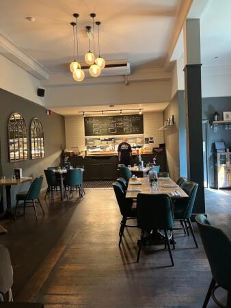 Best Sports Bars in London - Grove Ealing