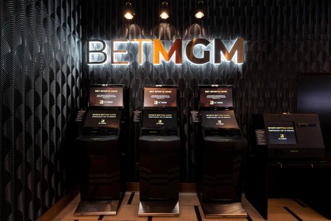 Best Sports Bars in Washington - Betmgm Sportsbook @ Nationals Park