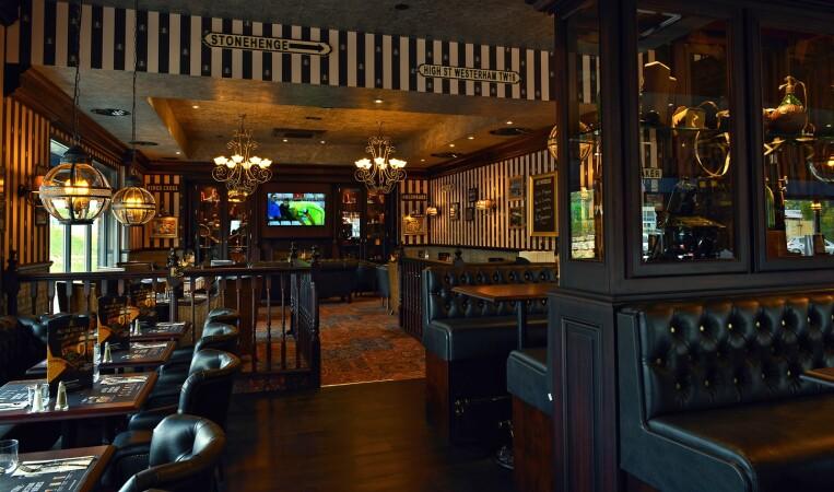Best Sports Bars in École-Valentin - Au Bureau Besançon Ecole Valentin