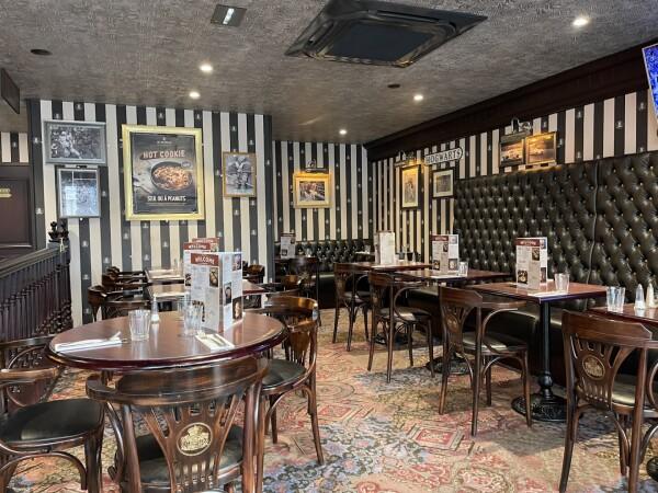 Best Sports Bars in École-Valentin - Au Bureau Besançon Ecole Valentin
