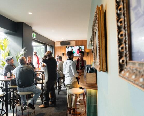 Best Sports Bars in Richmond - Kingston Hotel
