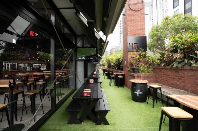 Best Sports Bars in Bowen Hills - Winghaus - Bowen Hills