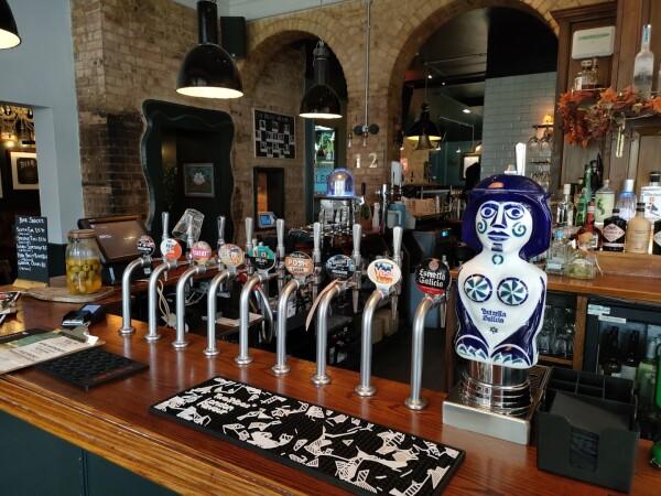 Best Sports Bars in Kentish Town - Vine