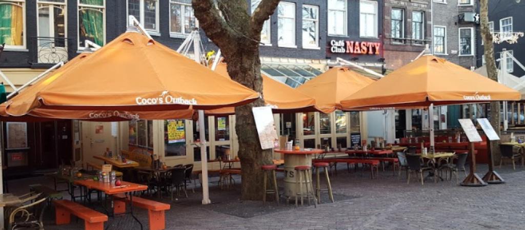 Best Sports Bars in Amsterdam - Coco's Outback