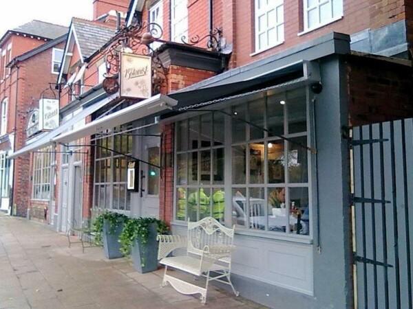 Best Sports Bars in Alderley Edge - The Botanist Alderley Edge