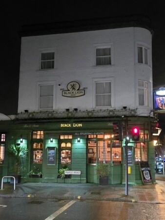 Best Sports Bars in Surbiton - Black Lion