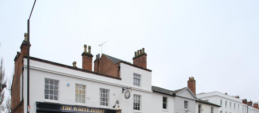 Best Sports Bars in LEAMINGTON SPA - White Horse Leamington