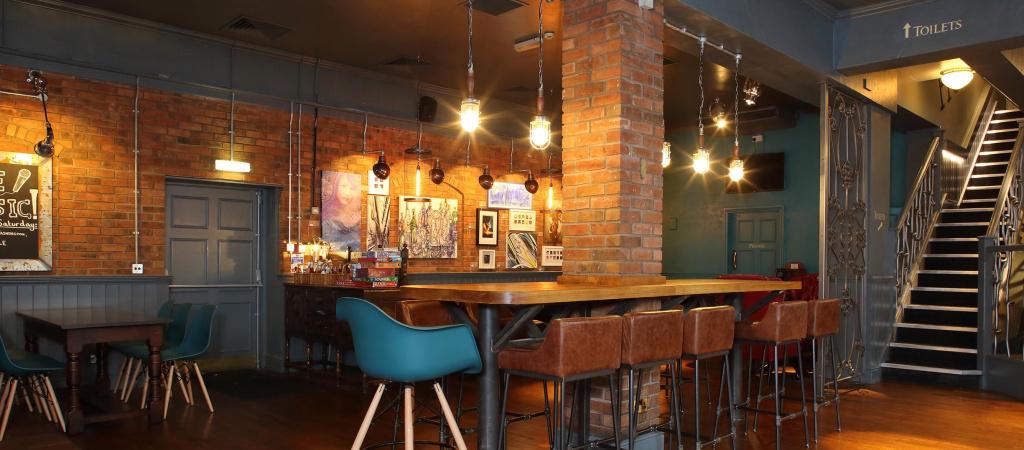 Best Sports Bars in LEAMINGTON SPA - White Horse Leamington