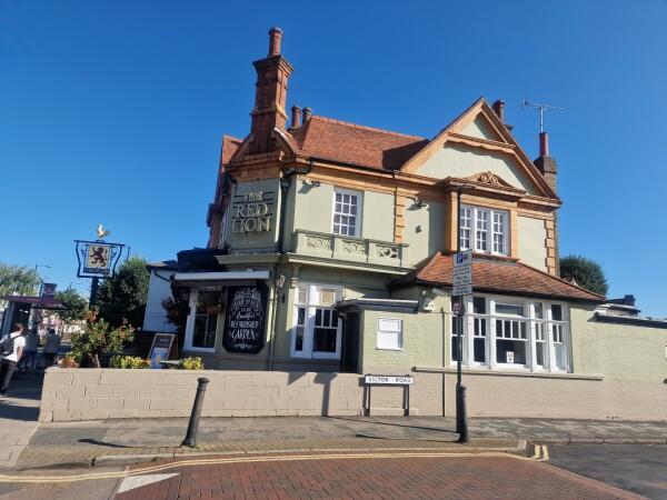 Best Sports Bars in London - Red Lion