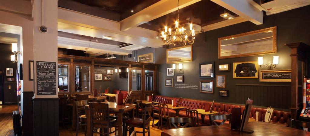 Best Sports Bars in NEWCASTLE UPON TYNE - Victoria Comet