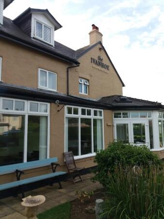 Best Sports Bars in Scarborough - Ivanhoe