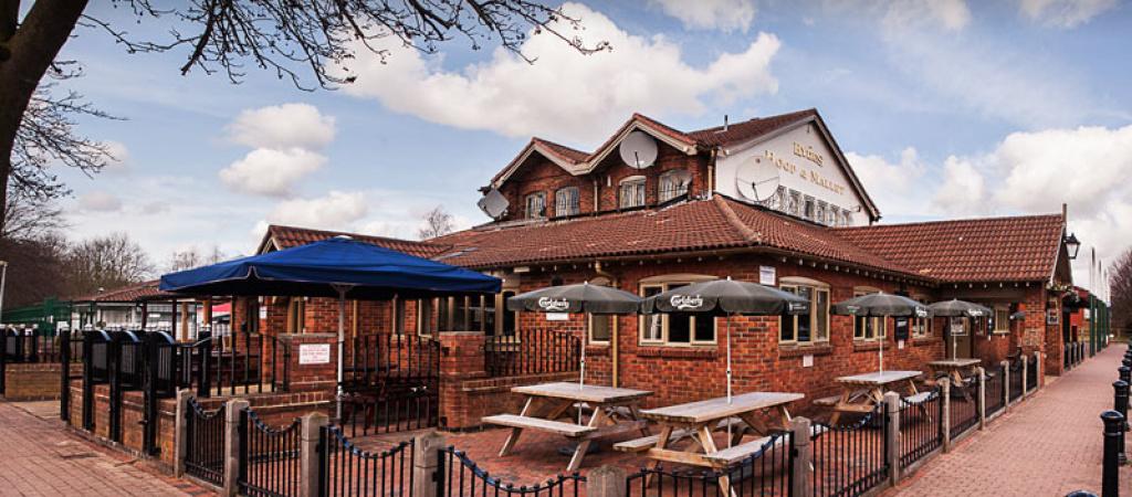 Best Sports Bars in Warrington - Hoop & Mallet