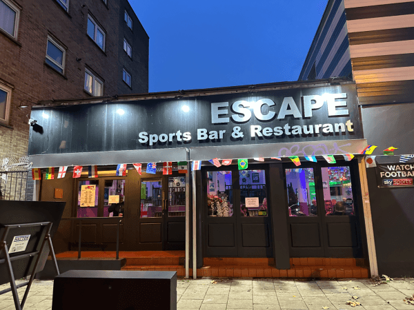 Best Sports Bars in Camden - Escape Sports Bar