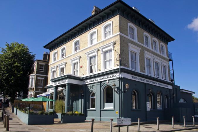 Best Sports Bars in London - The Great Southern