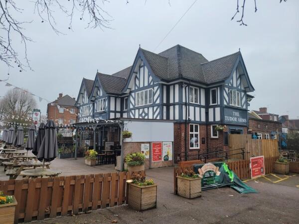 Best Sports Bars in Watford - Tudor Arms (Watford)