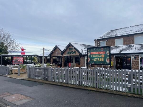 Best Sports Bars in Leeds - Devon (Leeds)