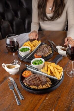 Best Sports Bars in Leeds - Devon (Leeds)