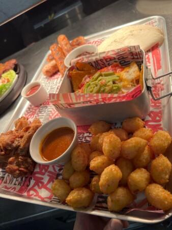 Best Sports Bars in Leeds - Devon (Leeds)