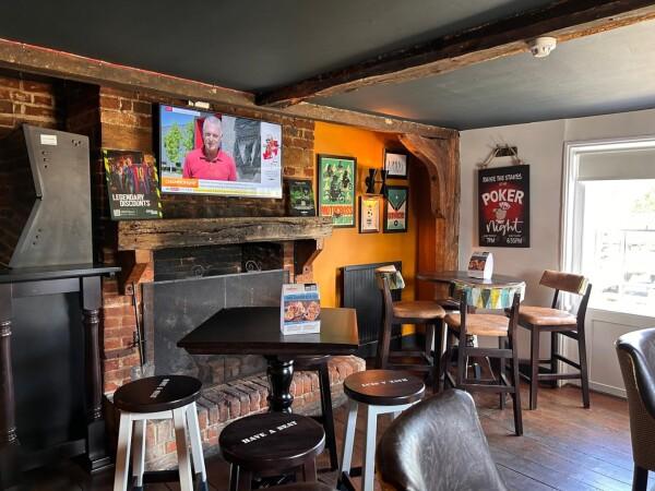 Best Sports Bars in Colchester - Rovers Tye (Colchester)