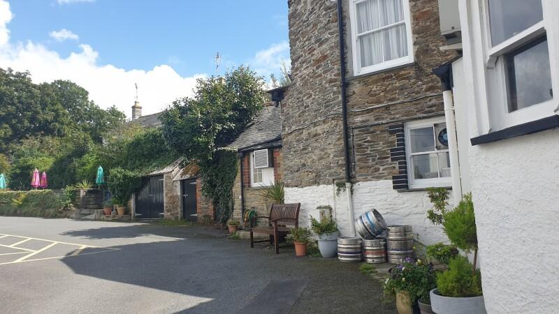 Best Sports Bars in Truro - Dolphin inn