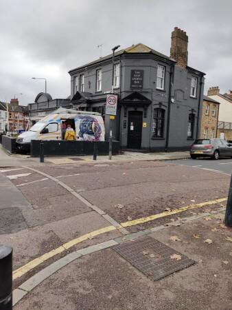 Best Sports Bars in London - Ship