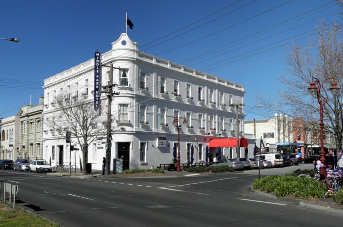 Best Sports Bars in Middle Park - Middle Park Hotel