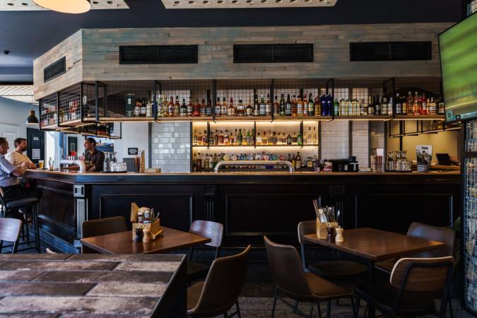 Best Sports Bars in Port Melbourne - The Local Port Melbourne