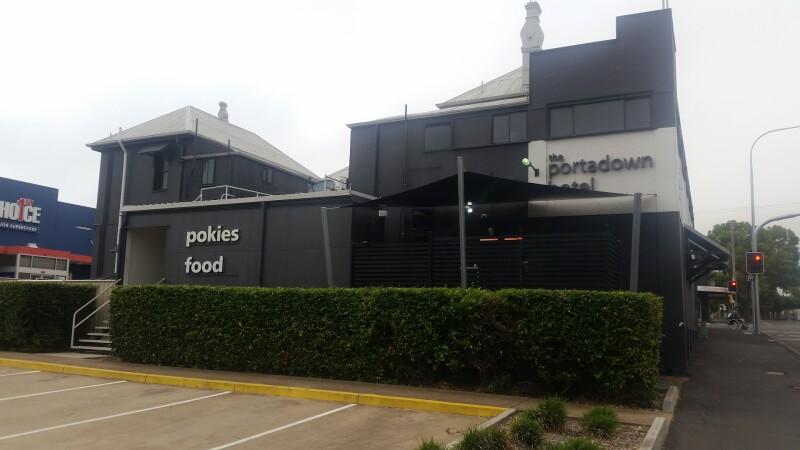 Best Sports Bars in Toowoomba City - Portadown Hotel