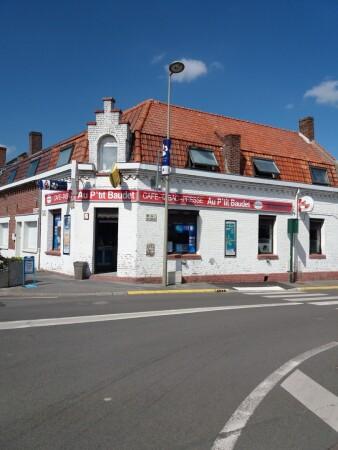 Best Sports Bars in Hinges - Le Petit Baudet