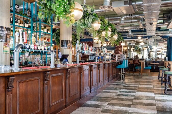 Best Sports Bars in Hove - The Sussex cricketer