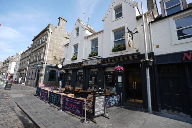 Best Sports Bars in St Andrews - Central Bar