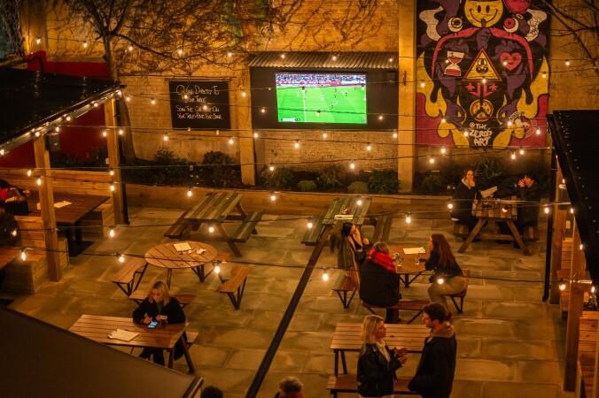 Best Sports Bars in London - Red Lion Leytonstone