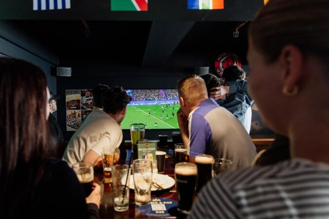 Best Sports Bars in Wellington - Four Kings