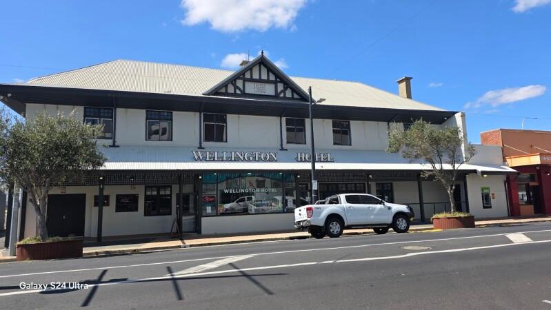 Best Sports Bars in Bunbury - The Wellington Hotel Bar And Restaurant