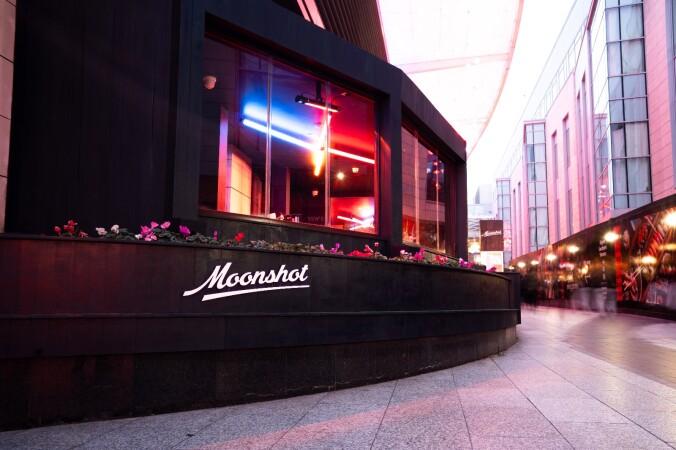 Best Sports Bars in London - Moonshot Westfield