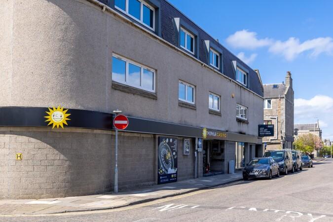 Best Sports Bars in Aberdeen - MERKUR Casino Aberdeen
