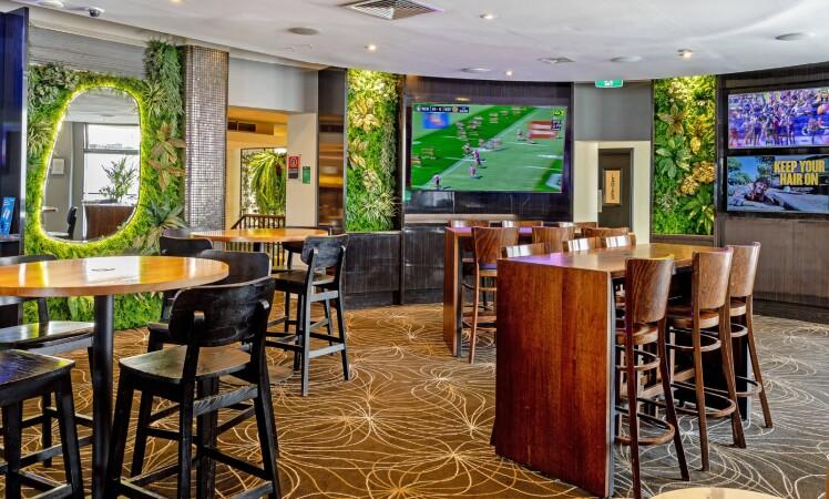 Best Sports Bars in Eastwood - The Eastwood Hotel